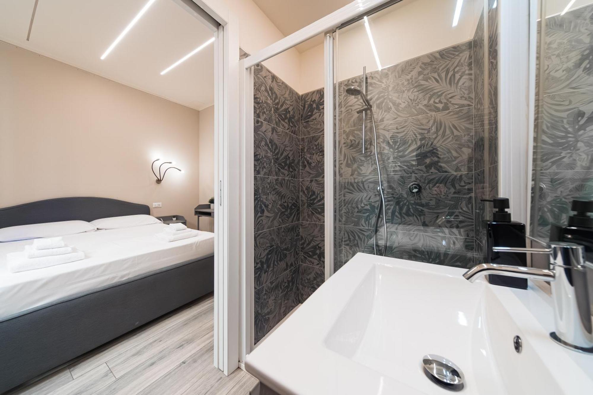 Dall'Arca Suites Bologna Station - Center - Fiera Exteriör bild