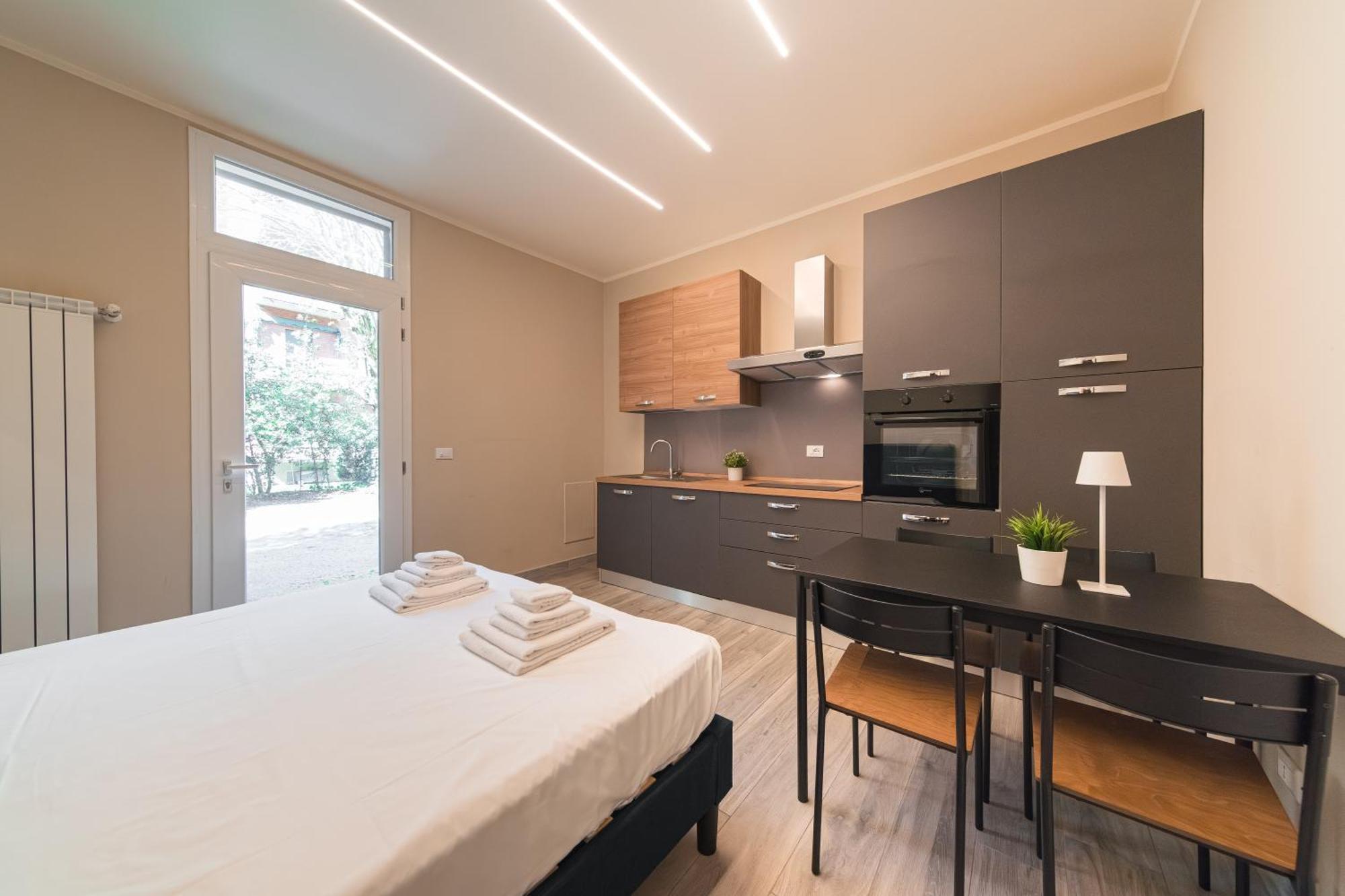 Dall'Arca Suites Bologna Station - Center - Fiera Exteriör bild